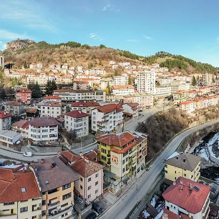 Апартаменты карлък *