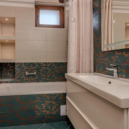 Апартаменты карлък *