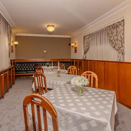 Апартаменты карлък *