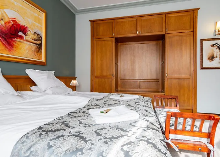 شقة карлък سموليان