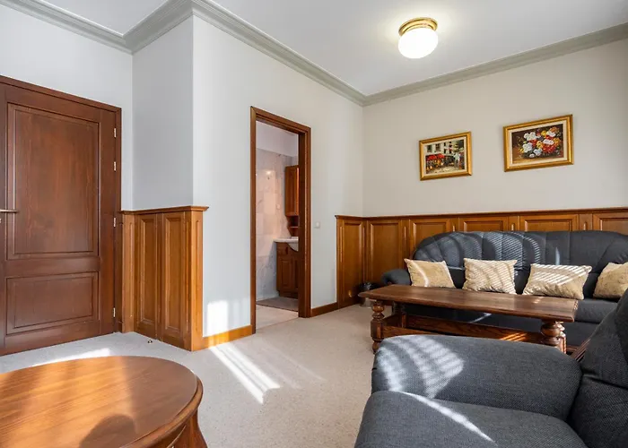 карлък * سموليان