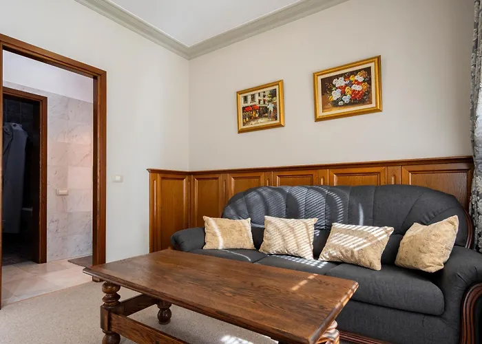 شقة карлък *