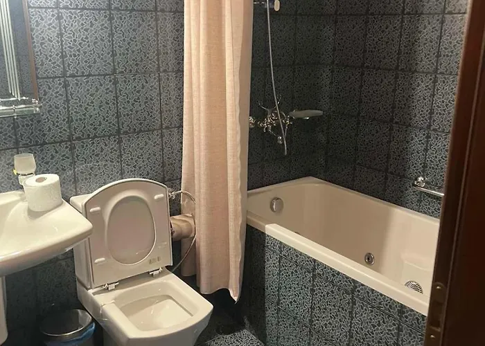 شقة карлък سموليان